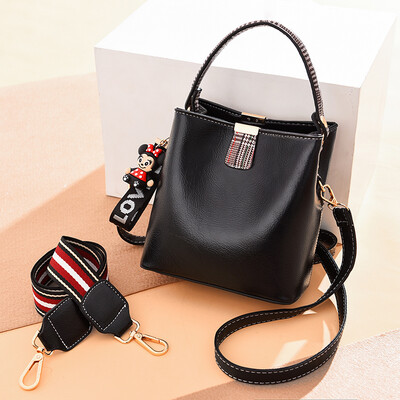 Bag girl fashion mini bucket bag texture foreign air slant bag 100 lap lady one shoulder handheld
Bag girl fashion mini bucket bag texture foreign air slant bag 100 lap lady one shoulder handheld