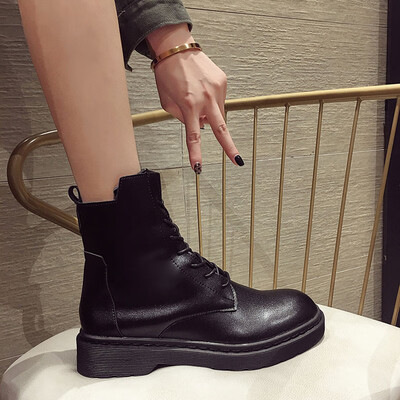 Short boot girl spring&autumn single boot ins Yinglun wind side zipper boots show thin thick heel locomotive boots
Short boot girl spring&autumn single boot ins Yinglun wind side zipper boots show thin thick heel locomotive boots