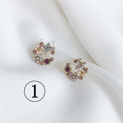 2019 latest design brand color flower earrings generous minimalist temperament fashion summer gift Korean earrings for women
2019 latest design brand color flower earrings generous minimalist temperament fashion summer gift Korean earrings for women