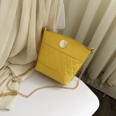 Advanced temperament shoulder bag 2019 summer new rhombic embroidery line bucket handbag chic chain messenger bag
Advanced temperament shoulder bag 2019 summer new rhombic embroidery line bucket handbag chic chain messenger bag