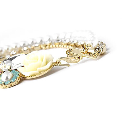 Flower Fashion Bracelet Style Women Available Three Layers Lovely Hot Rose Multi-layer Korean
Flower Fashion Bracelet Style Women Available Three Layers Lovely Hot Rose Multi-layer Korean