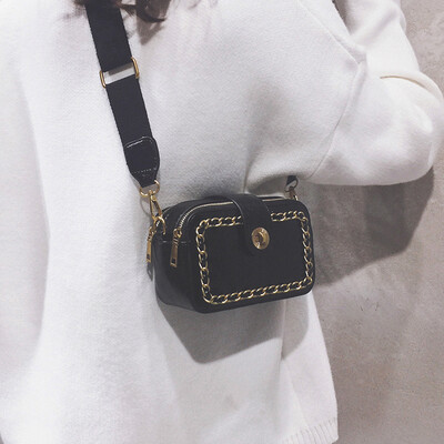 New small bag female 2019 new wave Korean version of the wild ins super fire fashion broadband chain shoulder Messenger bag
New small bag female 2019 new wave Korean version of the wild ins super fire fashion broadband chain shoulder Messenger bag