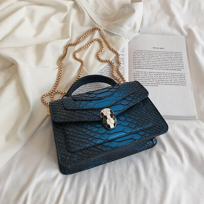 Qiao Bani 2019 new European&American style fashion snake skin pattern BV snake head flip cover bag shoulder diagonal cross tide handbag
Qiao Bani 2019 new European&American style fashion snake skin pattern BV snake head flip cover bag shoulder diagonal cross tide handbag