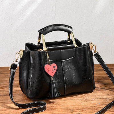 Female bag 2018 Korean version of the tide simple autumn&winter diagonal female bag fashion new personality shoulder bag ladies handbag
Female bag 2018 Korean version of the tide simple autumn&winter diagonal female bag fashion new personality shoulder bag ladies handbag