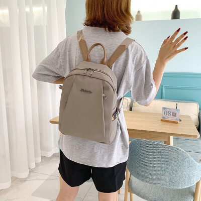 Tailored New Fashion Women Trend High Capacity Travel Bag with Headphones Backpack
Tailored New Fashion Women Trend High Capacity Travel Bag with Headphones Backpack