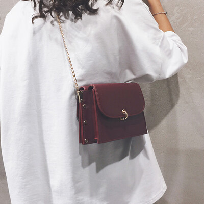 2019 new fashion ins super fire wild double-sided metal chain small square bag wild casual shoulder diagonal package
2019 new fashion ins super fire wild double-sided metal chain small square bag wild casual shoulder diagonal package
