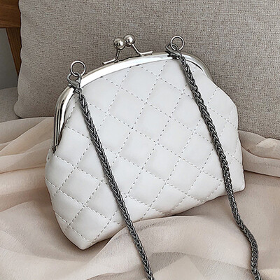 North bag summer breeze 2019 new wave Korean version of Joker shoulder slung fashion diamond chain shell bag
North bag summer breeze 2019 new wave Korean version of Joker shoulder slung fashion diamond chain shell bag