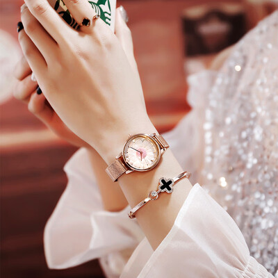 Womens watches ins wind simple temperament waterproof Korean fashion bees French minor students female watches
Womens watches ins wind simple temperament waterproof Korean fashion bees French minor students female watches