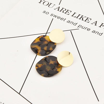 Korean New Round Earrings Resin Black White Acetic Acid Dangle Drop Earrings For Women Statement Earings Fashion Jewelry 2019
Korean New Round Earrings Resin Black White Acetic Acid Dangle Drop Earrings For Women Statement Earings Fashion Jewelry 2019