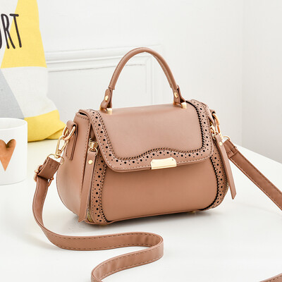 The new Korean version of the womens bag in summer is a simple summer bag autumn&winter oblique satchel bag fashion leisur
The new Korean version of the womens bag in summer is a simple summer bag autumn&winter oblique satchel bag fashion leisur