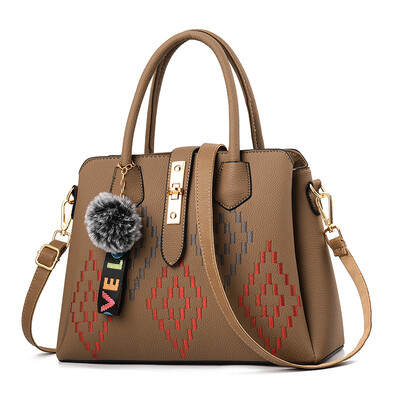 Womens bag fashion middle-aged womens bag mothers bag single-shoulder back-to-white portable Korea style
Womens bag fashion middle-aged womens bag mothers bag single-shoulder back-to-white portable Korea style