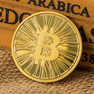 Gold Plated Bitcoin Coin Collectible Gift Casascius Bit Coin BTC Coin Art Collection Physical gold commemorative coins 
Gold Plated Bitcoin Coin Collectible Gift Casascius Bit Coin BTC Coin Art Collection Physical gold commemorative coins
