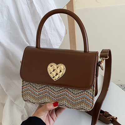 Foreign style small bag women 2019 new wave Korean Joker Messenger bag simple fashion portable small bag
Foreign style small bag women 2019 new wave Korean Joker Messenger bag simple fashion portable small bag