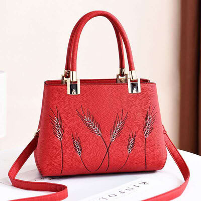 Ladies bag 2019 spring new European&American big bag fashion handbags wild shoulder Messenger bag
Ladies bag 2019 spring new European&American big bag fashion handbags wild shoulder Messenger bag