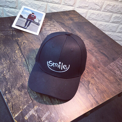 The hat the spring summer the letter the womens Korean-style baseball cap the street-hop the street-hop the couple
The hat the spring summer the letter the womens Korean-style baseball cap the street-hop the street-hop the couple