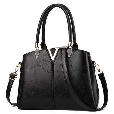 2019 new European&American fashion handbag large capacity big bag shoulder Messenger bag
2019 new European&American fashion handbag large capacity big bag shoulder Messenger bag