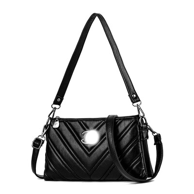 2019 new Korean version of the cool fashion casual womens bag Messenger bag simple shoulder diagonal pouch
2019 new Korean version of the cool fashion casual womens bag Messenger bag simple shoulder diagonal pouch