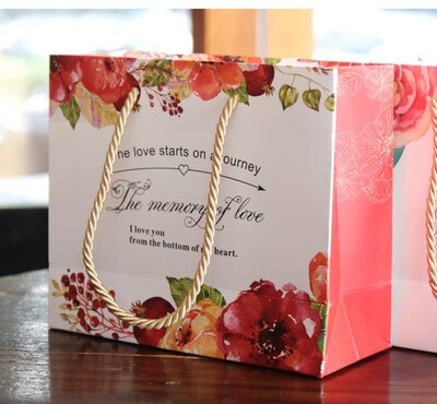 High-quality Laser Cut Gift Bags Candy Boxes Wedding favors Portable Gift Box Party supplies Favor Decoration casamento
High-quality Laser Cut Gift Bags Candy Boxes Wedding favors Portable Gift Box Party supplies Favor Decoration casamento
