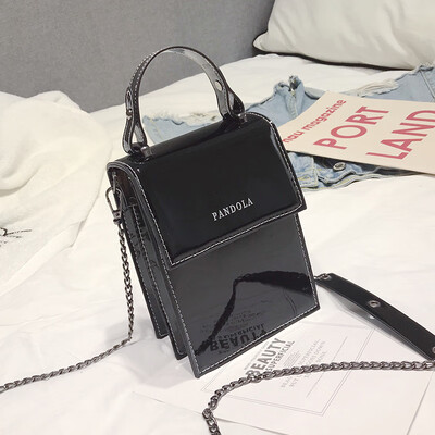 Chic small bag female 2019 new Korean version of the chain of shoulder bag senior sense bright face oblique small square bag
Chic small bag female 2019 new Korean version of the chain of shoulder bag senior sense bright face oblique small square bag