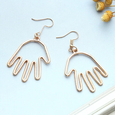 EK901 New Fashion Clown Sexy Lady Girl Face Drop Earrings 2019 Retro Statement Abstract Hollow Out Profile Dangle Earrings
EK901 New Fashion Clown Sexy Lady Girl Face Drop Earrings 2019 Retro Statement Abstract Hollow Out Profile Dangle Earrings