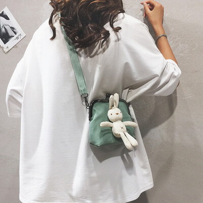 2019 popular bag female new Korean version of the wild small fresh girl Messenger bag cartoon cute mini canvas bag
2019 popular bag female new Korean version of the wild small fresh girl Messenger bag cartoon cute mini canvas bag