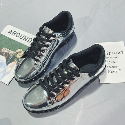 2019 New Leather Casual Shoes Men Vulcanized Shoes Glitter Sneakers Brand Luxury Bling Glossy Men Shoes Blue Silver Drive Shoes
2019 New Leather Casual Shoes Men Vulcanized Shoes Glitter Sneakers Brand Luxury Bling Glossy Men Shoes Blue Silver Drive Shoes