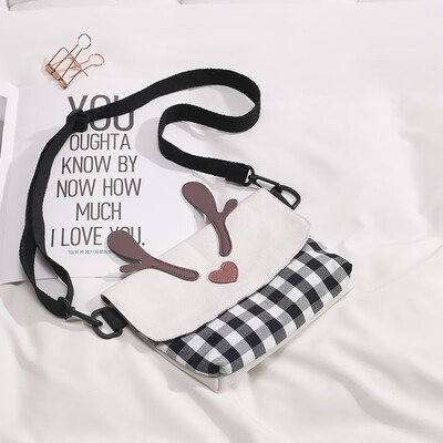 Funny personality small bag female 2019 Korean chic literary girl plaid bag cute canvas shoulder Messenger bag
Funny personality small bag female 2019 Korean chic literary girl plaid bag cute canvas shoulder Messenger bag