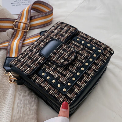 The 2019 new summer on the new law elementary school public broadband small bag female fashion simple Joker shoulder bag
The 2019 new summer on the new law elementary school public broadband small bag female fashion simple Joker shoulder bag