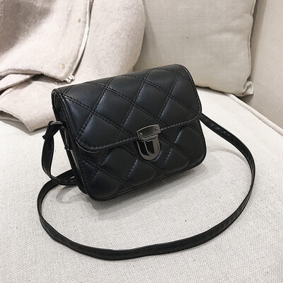 Texture bag female 2019 new wave Korean version of the wild small fragrance rhombic slung female bag autumn&winter fashion bag
Texture bag female 2019 new wave Korean version of the wild small fragrance rhombic slung female bag autumn&winter fashion bag