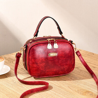 Summer office ladies fashion net red ladies bag simple large capacity one shoulder slanting bag
Summer office ladies fashion net red ladies bag simple large capacity one shoulder slanting bag