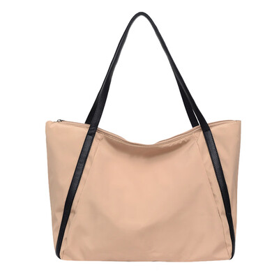 Tailored Fashion Nylon Bag Versatile Shoulder Bag Casual Large Capacity Ladies Handbag
Tailored Fashion Nylon Bag Versatile Shoulder Bag Casual Large Capacity Ladies Handbag