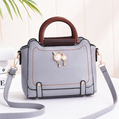 2019 summer new womens bag fashion handbags handbag cool tide shoulder bag elegant diagonal female bag
2019 summer new womens bag fashion handbags handbag cool tide shoulder bag elegant diagonal female bag