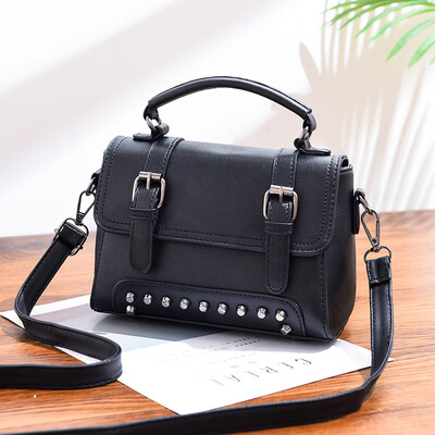 Autumn&winter new small bag female postman bag slanted leisure retro ocean air oblique carry bag on one shoulde
Autumn&winter new small bag female postman bag slanted leisure retro ocean air oblique carry bag on one shoulde