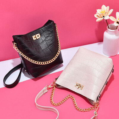 New fashion spring&summer crocodile pattern bucket bag Korean version of the chain bag Messenger bag ins bag generation
New fashion spring&summer crocodile pattern bucket bag Korean version of the chain bag Messenger bag ins bag generation