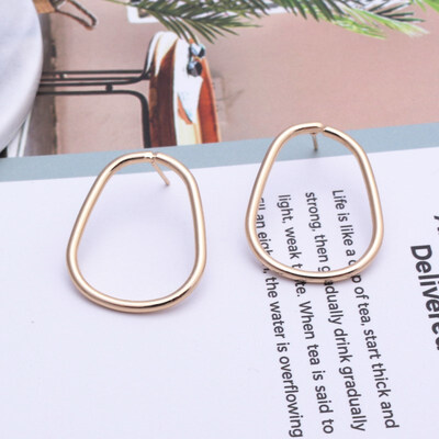 EK350 Vintage Geometric Metal Earrings for Women Glossy Hollow Cross Knot Pearl Earrings Punk Jewelry Modern Art
EK350 Vintage Geometric Metal Earrings for Women Glossy Hollow Cross Knot Pearl Earrings Punk Jewelry Modern Art