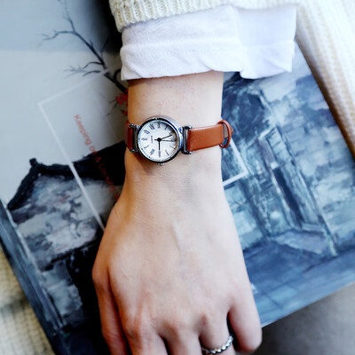 Ins Han Feng chic Simple Korean Retro Art Watch Female Middle School Students Leisure Temperament Academic Style Waterproof
Ins Han Feng chic Simple Korean Retro Art Watch Female Middle School Students Leisure Temperament Academic Style Waterproof