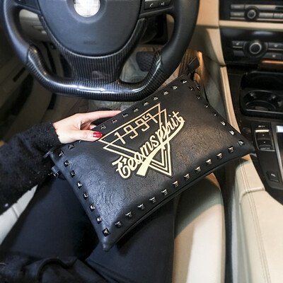 2019 personality pattern mens&womens handbags rivet clutch fashion handbags shoulder bag
2019 personality pattern mens&womens handbags rivet clutch fashion handbags shoulder bag