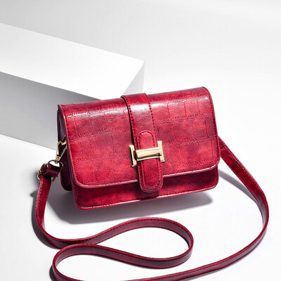 2019 spring new Korean fashion trend handbags Messenger bag fresh shoulder diagonal pouch
2019 spring new Korean fashion trend handbags Messenger bag fresh shoulder diagonal pouch
