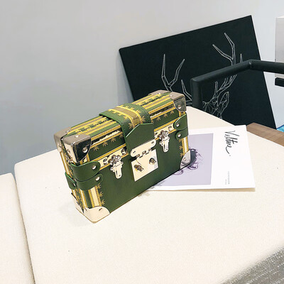 Ins Super Fire New Small Bag Female 2019 New Tide Korean Mini Box Small Bag Joker Messenger Bag