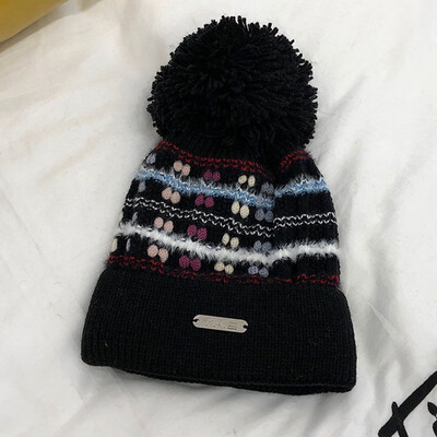 Outdoor hat ladies winter plus velvet knitted hat Korean version of the fashion wool hat plus thick hair ball ear hat man
Outdoor hat ladies winter plus velvet knitted hat Korean version of the fashion wool hat plus thick hair ball ear hat man