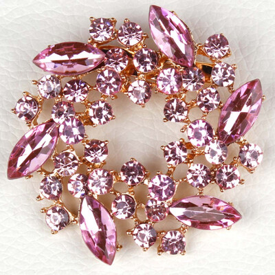 Romantic Crystal Chinese Redbud Flower Brooch Pins Jewelry for Women Wedding Dress Scarf