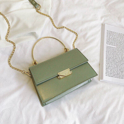 Summer portable bag Bao Sen is a simple lock chain bag 2019 new small square bag shoulder bag messenger bag
Summer portable bag Bao Sen is a simple lock chain bag 2019 new small square bag shoulder bag messenger bag