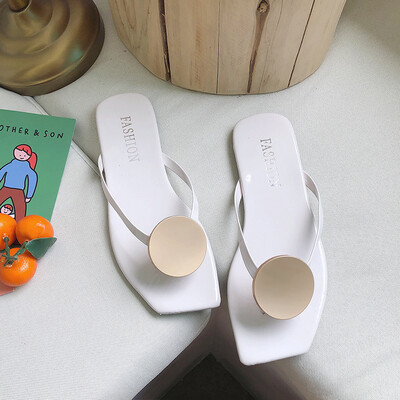 Slippers out of the women in 2019 new summer fashion 100-way red ins cool slippers flat bottom flip-flops flip-flops
Slippers out of the women in 2019 new summer fashion 100-way red ins cool slippers flat bottom flip-flops flip-flops