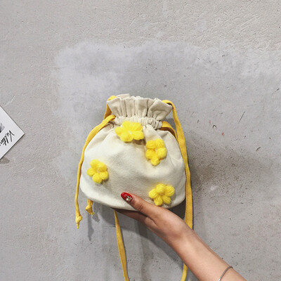 Small fresh Sen girl bag bag female 2019 new ins Japanese wild flower canvas shoulder Messenger bag
Small fresh Sen girl bag bag female 2019 new ins Japanese wild flower canvas shoulder Messenger bag