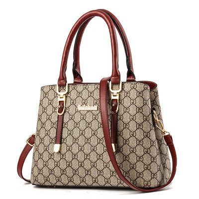 Big woman tide spring handbag woman large capacity middle-aged mother bag simple one shoulder oblique satchel bag
Big woman tide spring handbag woman large capacity middle-aged mother bag simple one shoulder oblique satchel bag