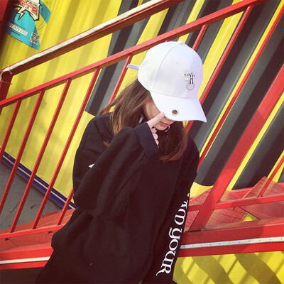 Korean letters Embroidered Baseball Cap Korean version of mens Street crooked hat outdoor sunshade duck tongue hat
Korean letters Embroidered Baseball Cap Korean version of mens Street crooked hat outdoor sunshade duck tongue hat
