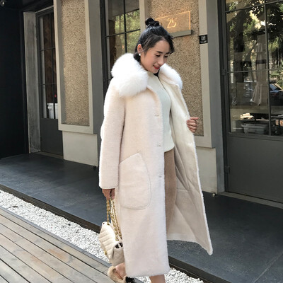Haining environmental fur big fox fur collar sheep sheared coat long female fur one 2019 winter new Stina wool
Haining environmental fur big fox fur collar sheep sheared coat long female fur one 2019 winter new Stina wool