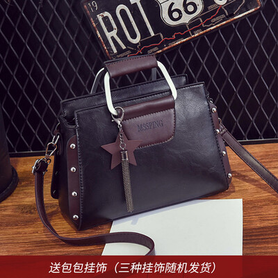 Ladies handbag 2018 winter fashion Joker Messenger bag atmospheric handbag day Korean shoulder bag
Ladies handbag 2018 winter fashion Joker Messenger bag atmospheric handbag day Korean shoulder bag