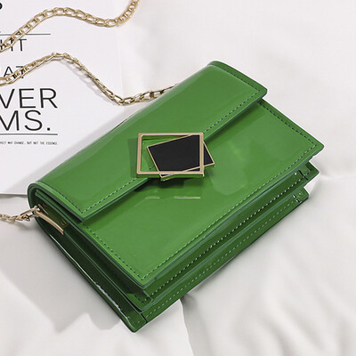 North bag foreign-style women 2019 new summer portable Korean shoulder bag fashion chain Joker slung small square bag
North bag foreign-style women 2019 new summer portable Korean shoulder bag fashion chain Joker slung small square bag