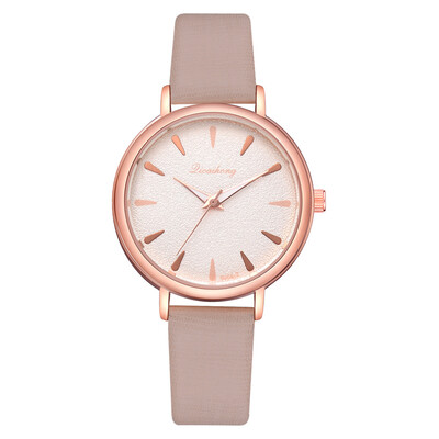 Korean version of the creative concept petal scale quartz watch student personality casual PU leather fashion jewelry watch
Korean version of the creative concept petal scale quartz watch student personality casual PU leather fashion jewelry watch